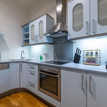 Charming 2Bedroom Old Town Apartment Prag Exteriör bild