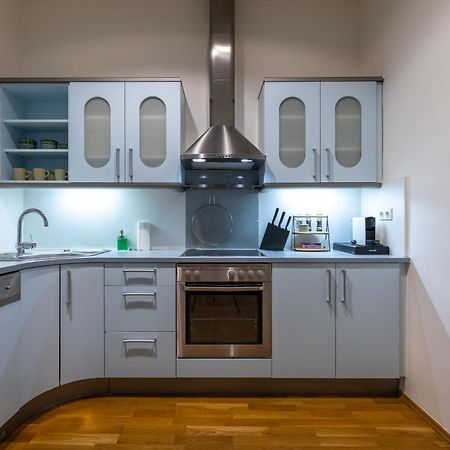 Charming 2Bedroom Old Town Apartment Prag Exteriör bild
