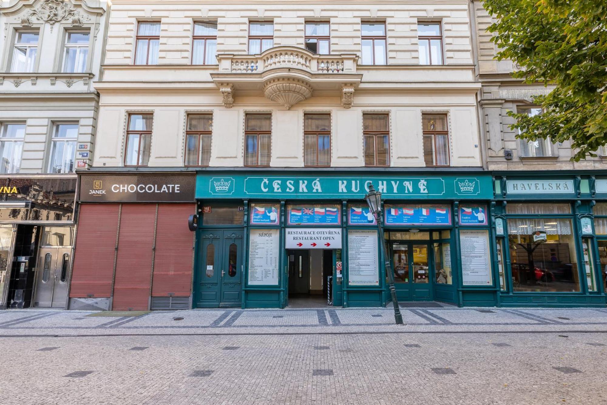 Charming 2Bedroom Old Town Apartment Prag Exteriör bild