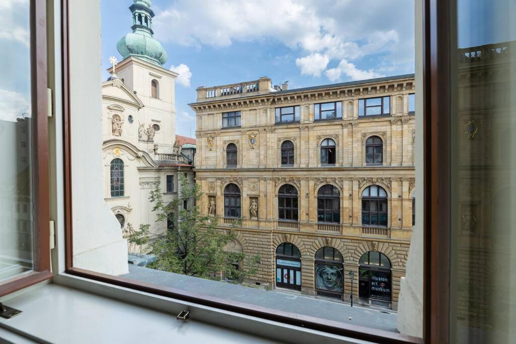 Charming 2Bedroom Old Town Apartment Prag Exteriör bild