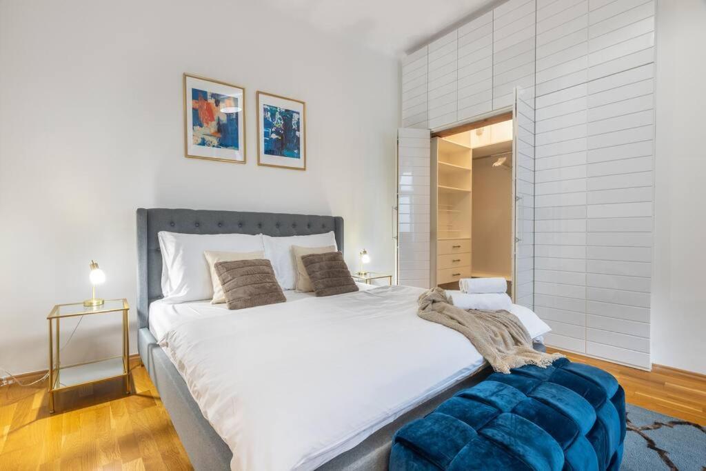 Charming 2Bedroom Old Town Apartment Prag Exteriör bild
