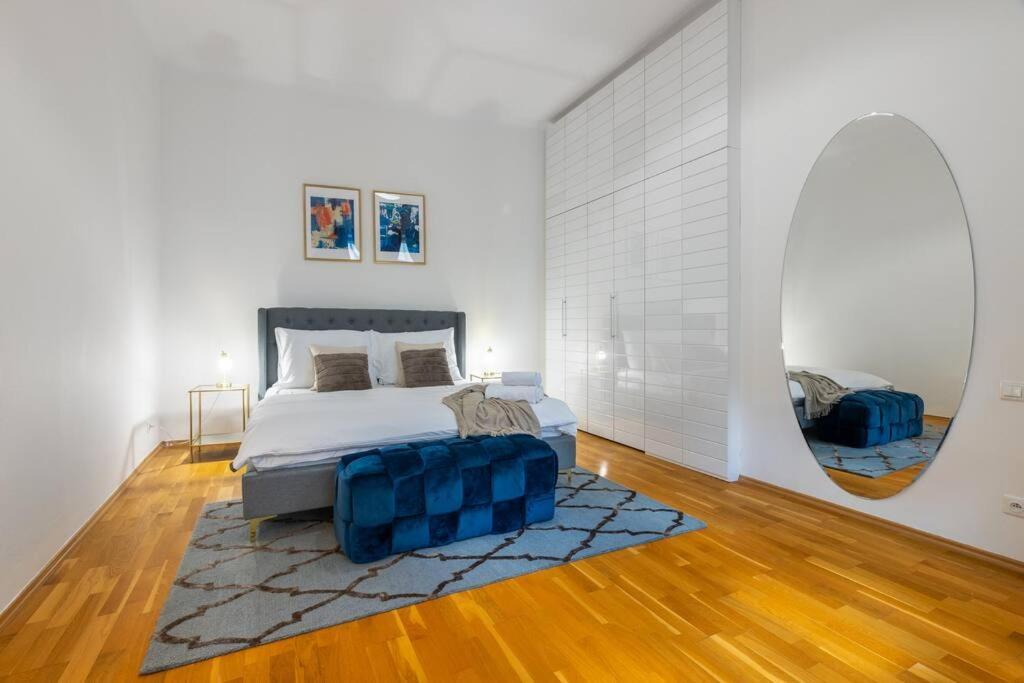 Charming 2Bedroom Old Town Apartment Prag Exteriör bild