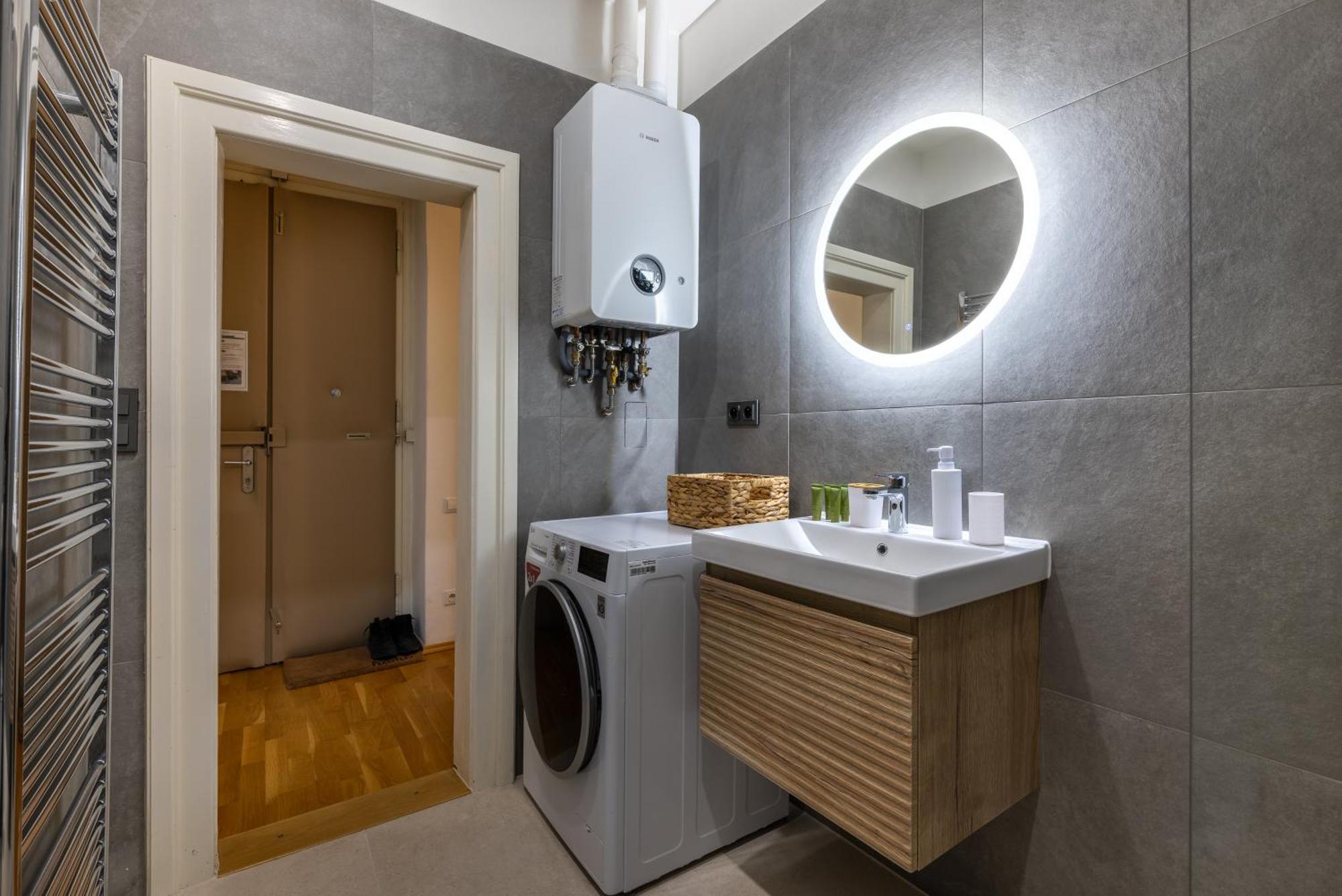 Charming 2Bedroom Old Town Apartment Prag Exteriör bild